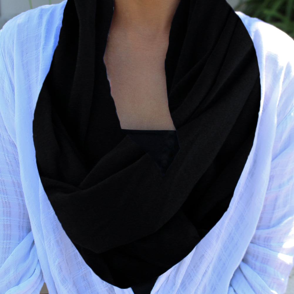 Women's Infinity Scarf with Zipper Pocket, Infinity Scarves with Quatrefoil Patterned Scarf Design & Hidden Zipper Pocket - Pop Fashion